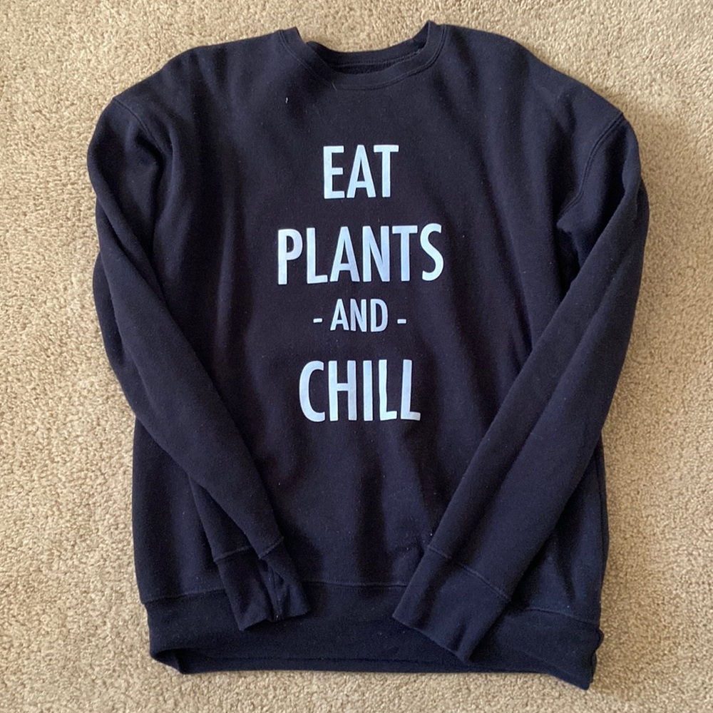 Black crew neck sweatshirt